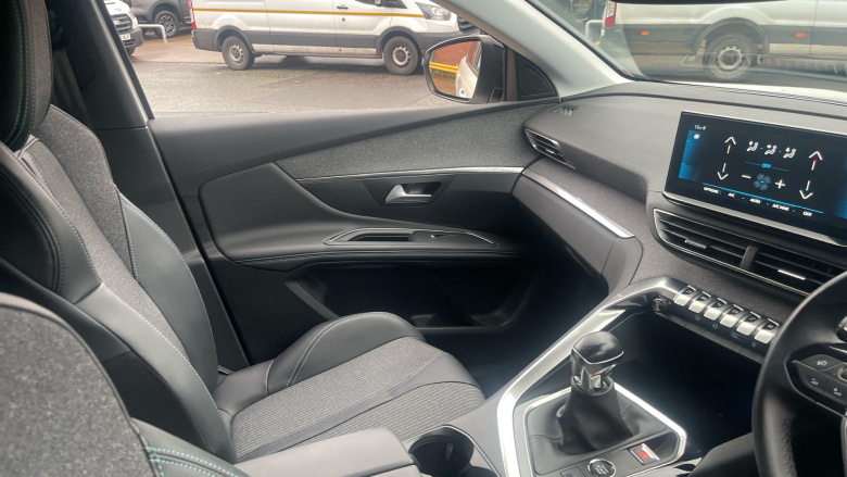 Peugeot 3008 1.5 BlueHDi Allure Premium 5dr Diesel Estate